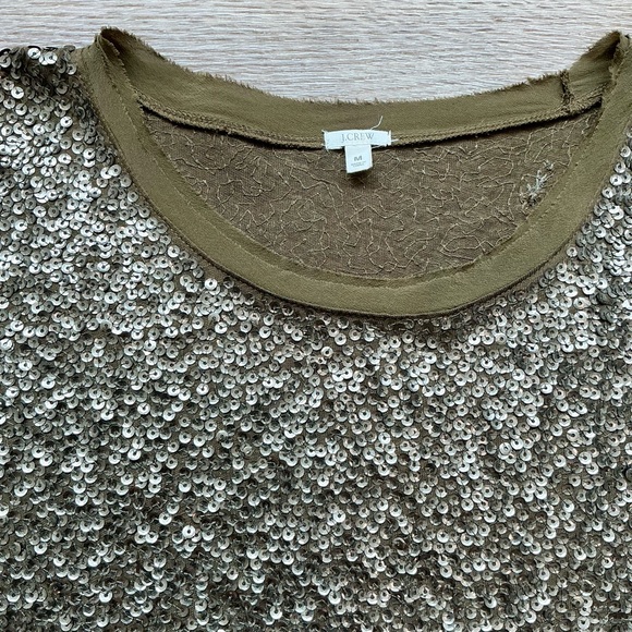 J. Crew EUC Olive Green Sequin Embellished Short Sleeve Top Shirt Blouse Size M - Picture 3 of 8